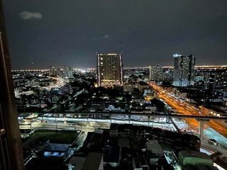 Condo en alquiler de 1 habitaciones en Bang Kapi, Bangkok
