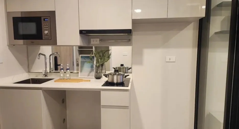 For rent studio condo in Huai Khwang, Bangkok