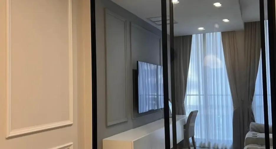For rent 1 bed condo in Pathum Wan, Bangkok