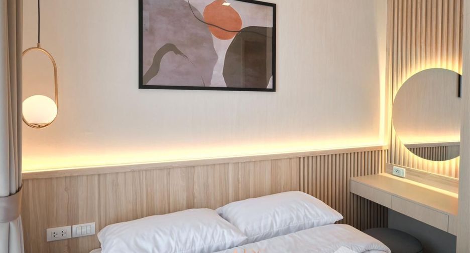 For rent 2 bedrooms condo in Watthana, Bangkok