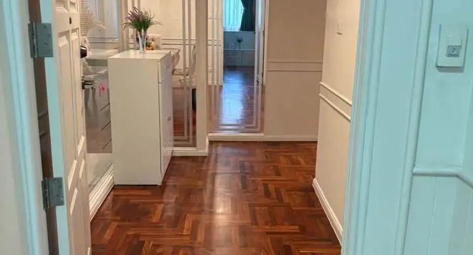 For rent 3 bedrooms condo in Khlong Toei, Bangkok