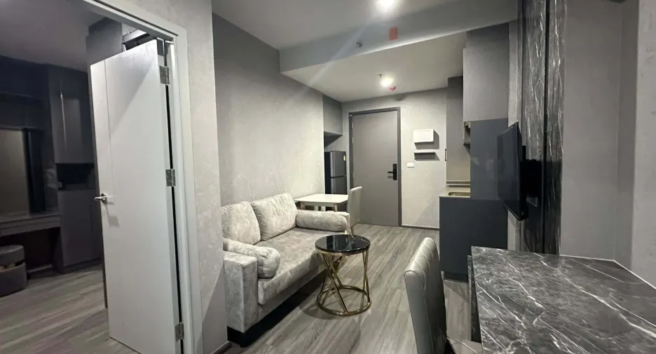 For rent 1 bed condo in Bang Rak, Bangkok