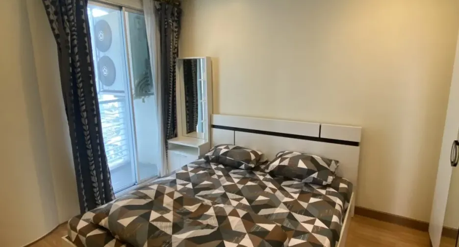 For rent 1 bed condo in Khlong Toei, Bangkok