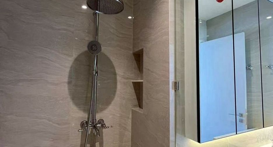 For rent 1 bed condo in Pathum Wan, Bangkok