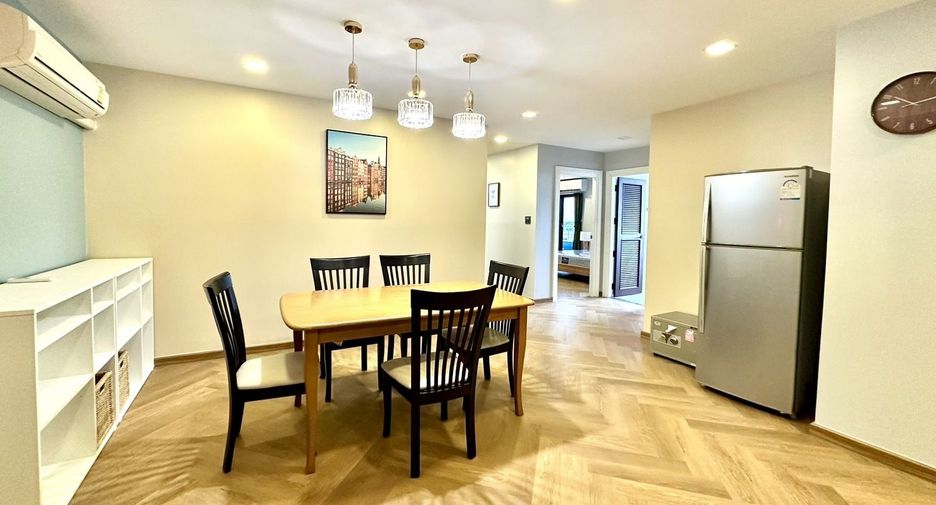 Wohnung zur Miete mit 3 Zimmer in Watthana, Bangkok