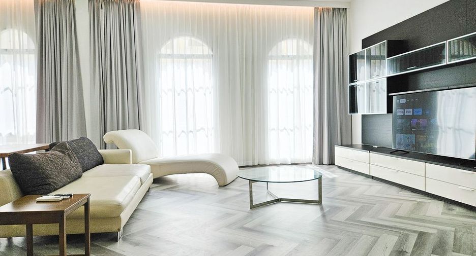 Reihenhaus zur Miete mit 4 Zimmer in Yan Nawa, Bangkok