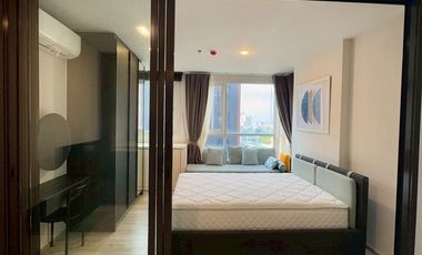 Wohnung zur Miete mit 1 Zimmer in Huai Khwang, Bangkok