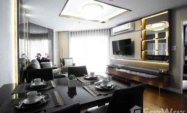For rent 3 bedrooms condo in Huai Khwang, Bangkok