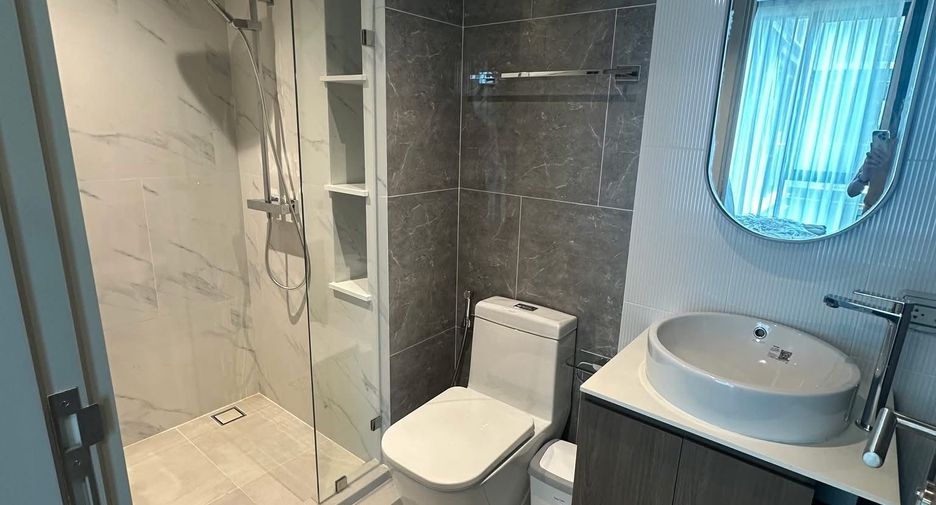 For rent 1 bed condo in Huai Khwang, Bangkok