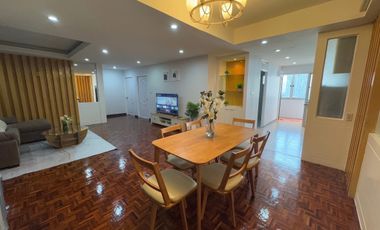 For rent 3 bedrooms condo in Huai Khwang, Bangkok