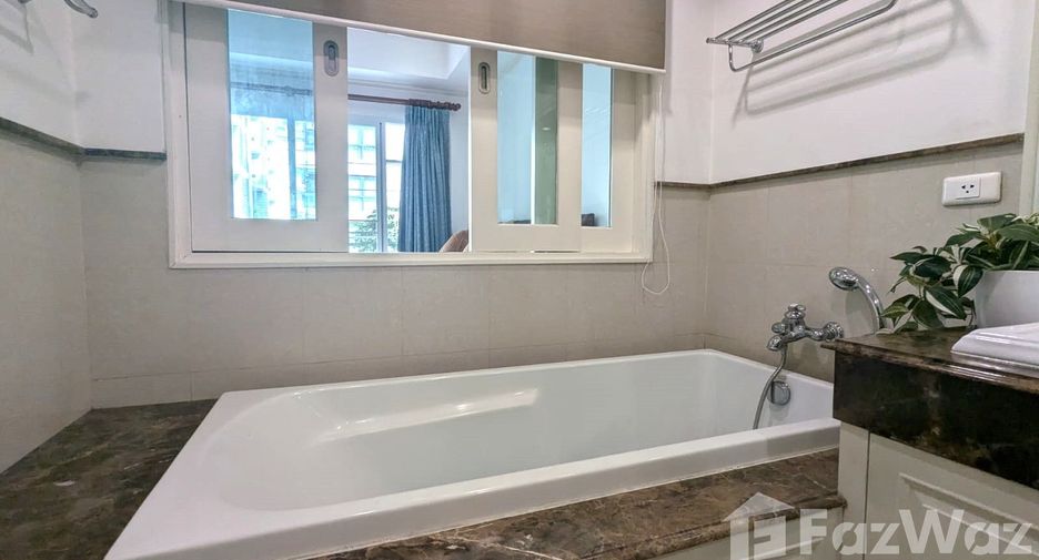 Wohnung zur Miete mit 2 Zimmer in Khlong Toei, Bangkok