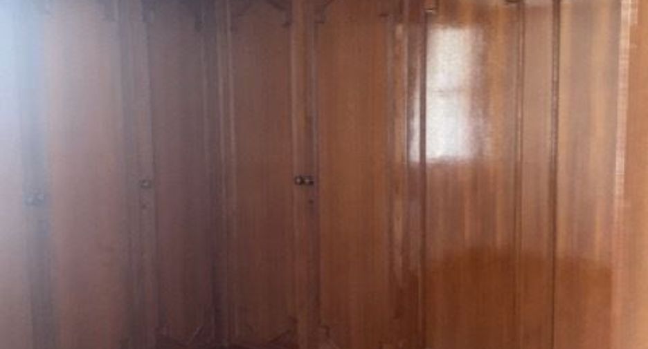 Аренда 3 спальни кондо в Щаттхана, Бангкок