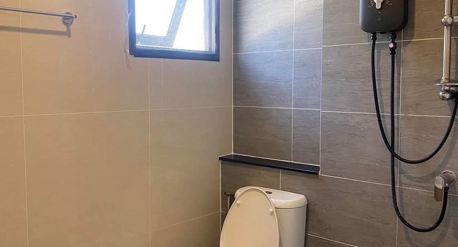 For rent 5 bedrooms house in Sai Mai, Bangkok