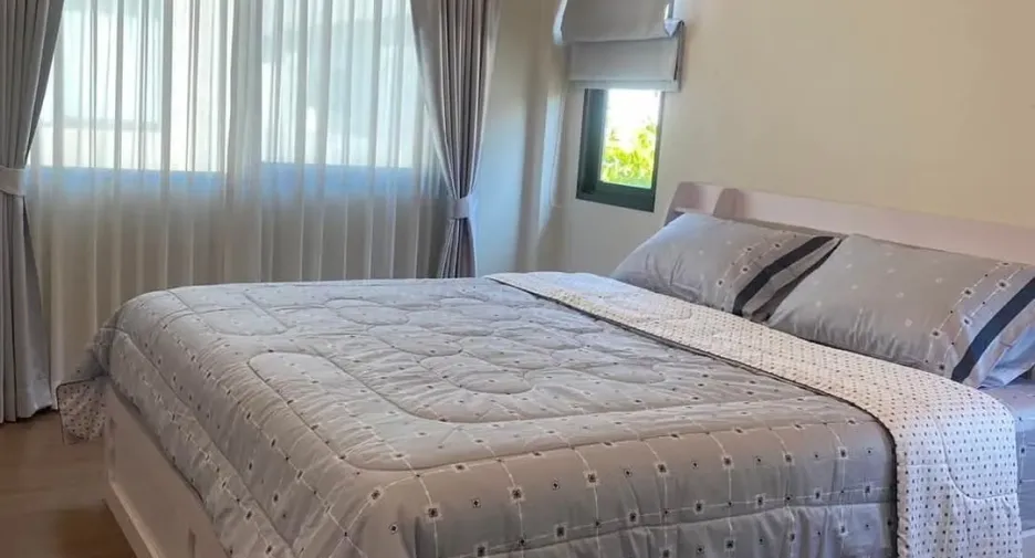For rent 5 bedrooms house in Sai Mai, Bangkok