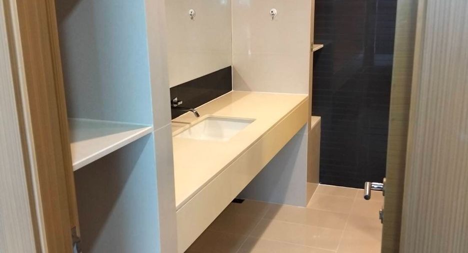 For rent 1 bed condo in Huai Khwang, Bangkok