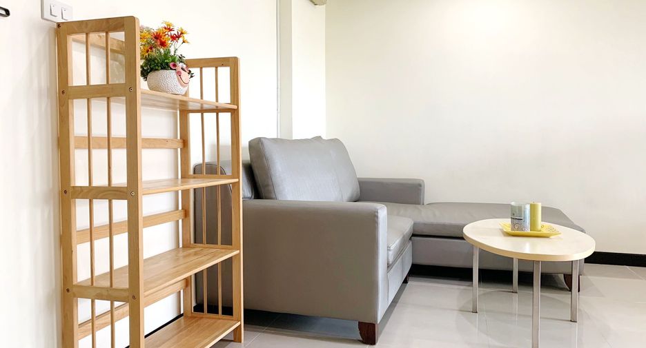 For rent 2 bedrooms apartment in Khlong Toei, Bangkok