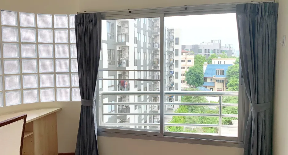 For rent 2 bedrooms apartment in Khlong Toei, Bangkok