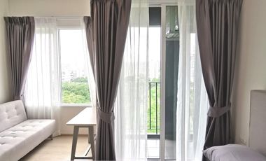 Wohnung zur Miete mit Studio in Huai Khwang, Bangkok