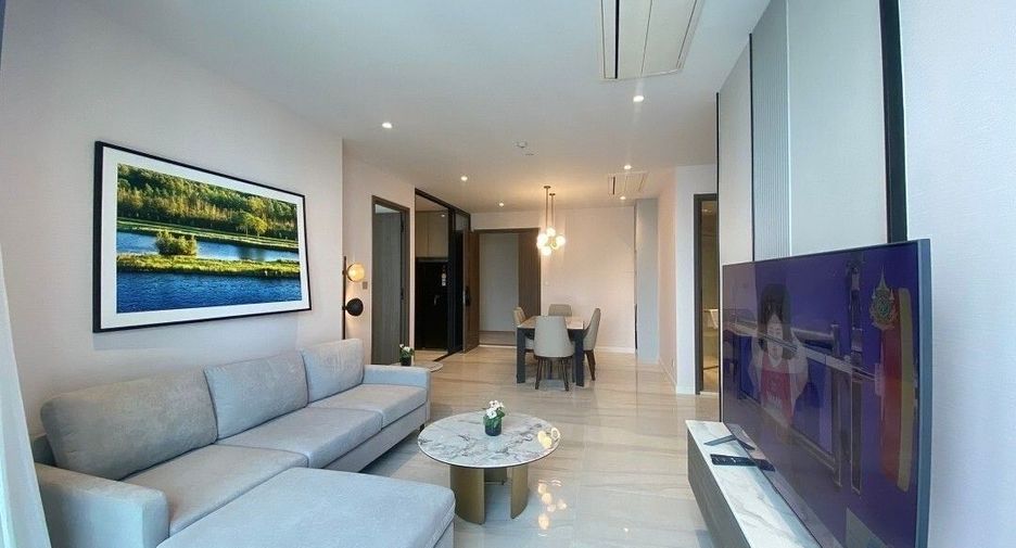 For rent 3 bedrooms condo in Sathon, Bangkok