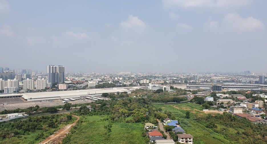 For rent 2 ベッドルーム condo in Huai Khwang, Bangkok