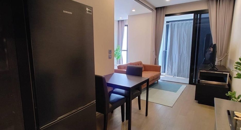 À louer studio condo à Khlong Toei, Bangkok