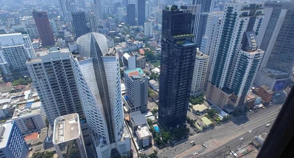 À louer studio condo à Khlong Toei, Bangkok