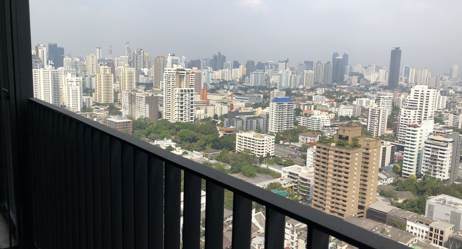 Condo en alquiler de 2 habitaciones en Watthana, Bangkok