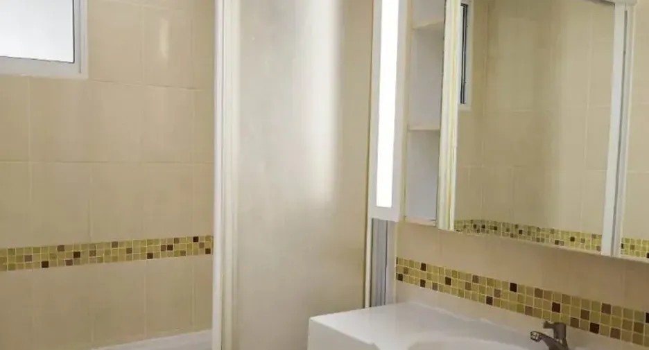 For rent 1 bed condo in Thon Buri, Bangkok
