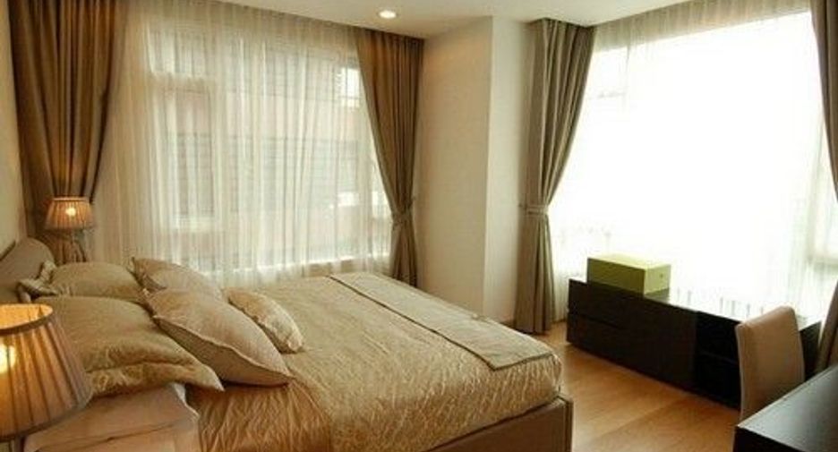For rent 2 bedrooms apartment in Watthana, Bangkok