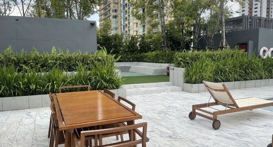 Condo en alquiler de 2 habitaciones en Watthana, Bangkok