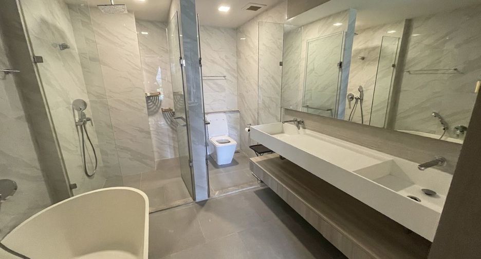 Condo en alquiler de 2 habitaciones en Watthana, Bangkok