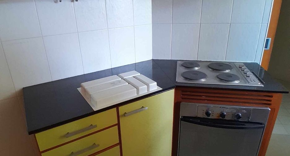 For rent 3 ベッドルーム condo in Khlong Toei, Bangkok