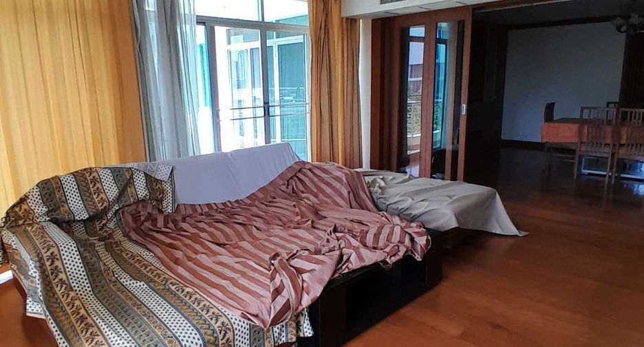 For rent 3 ベッドルーム condo in Khlong Toei, Bangkok