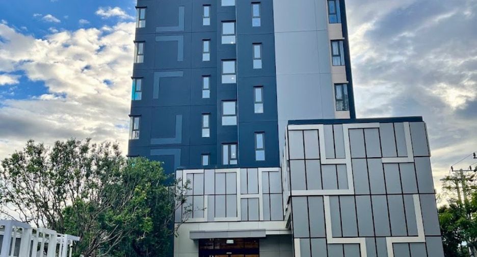 For rent 1 bed condo in Phra Khanong, Bangkok