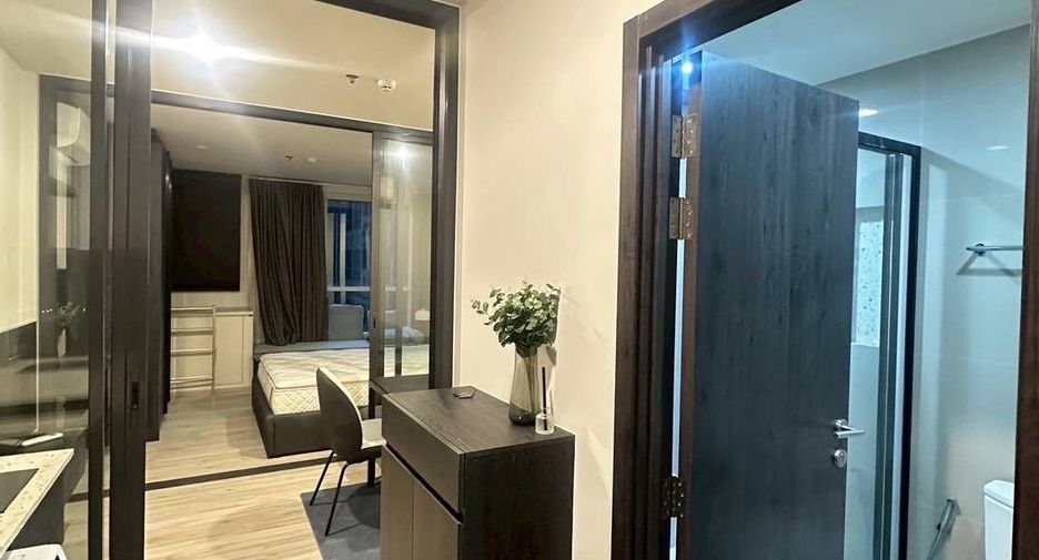 For rent 1 Beds condo in Huai Khwang, Bangkok