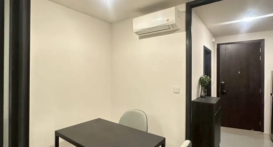For rent 1 Beds condo in Huai Khwang, Bangkok