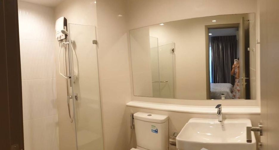 Wohnung zur Miete mit 1 Zimmer in Huai Khwang, Bangkok