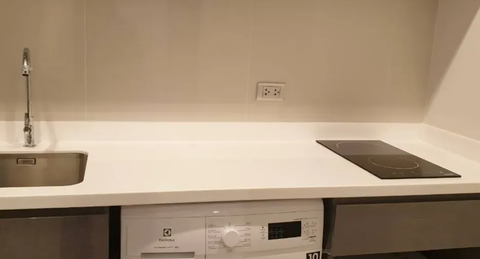 Wohnung zur Miete mit 1 Zimmer in Huai Khwang, Bangkok