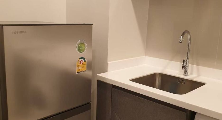 Wohnung zur Miete mit 1 Zimmer in Huai Khwang, Bangkok