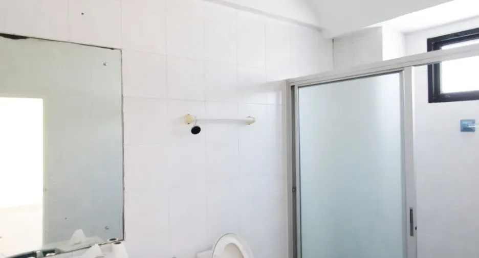 For rent 4 bedrooms house in Watthana, Bangkok