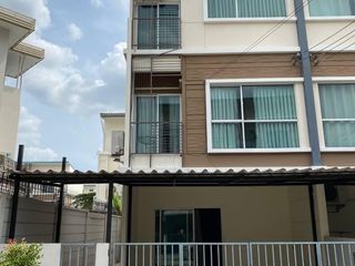 For rent 4 ベッドルーム townhouse in Suan Luang, Bangkok