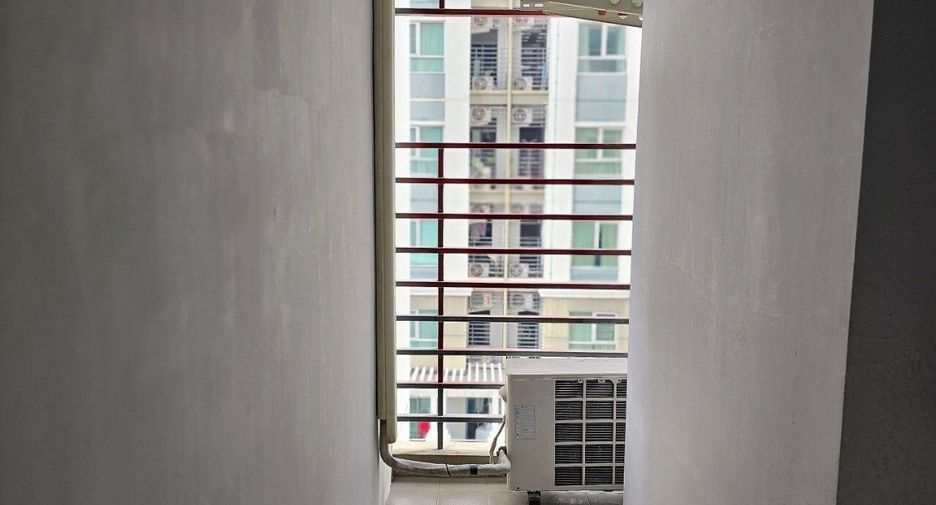À louer 1 chambre condo à Huai Khwang, Bangkok