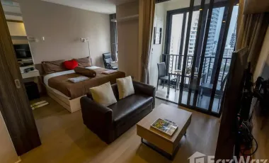 For rent studio condo in Khlong Toei, Bangkok