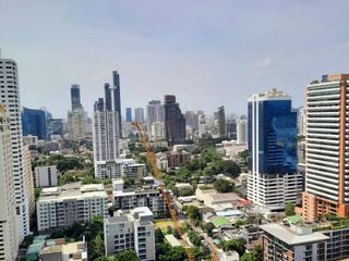 Condo en alquiler de 2 habitaciones en Khlong Toei, Bangkok
