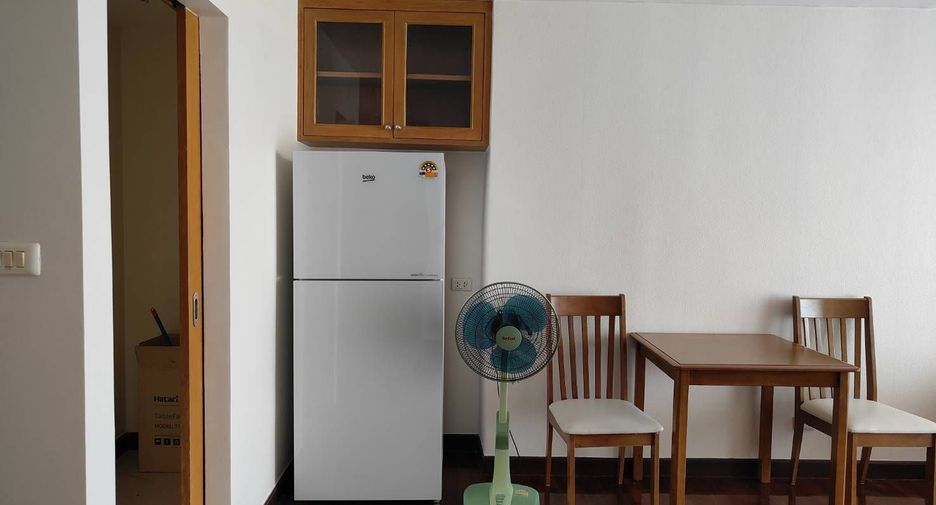 For rent 1 bed condo in Watthana, Bangkok