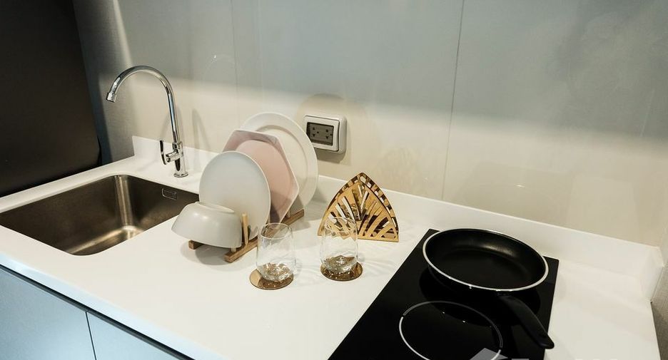 For rent 1 bed condo in Phra Khanong, Bangkok
