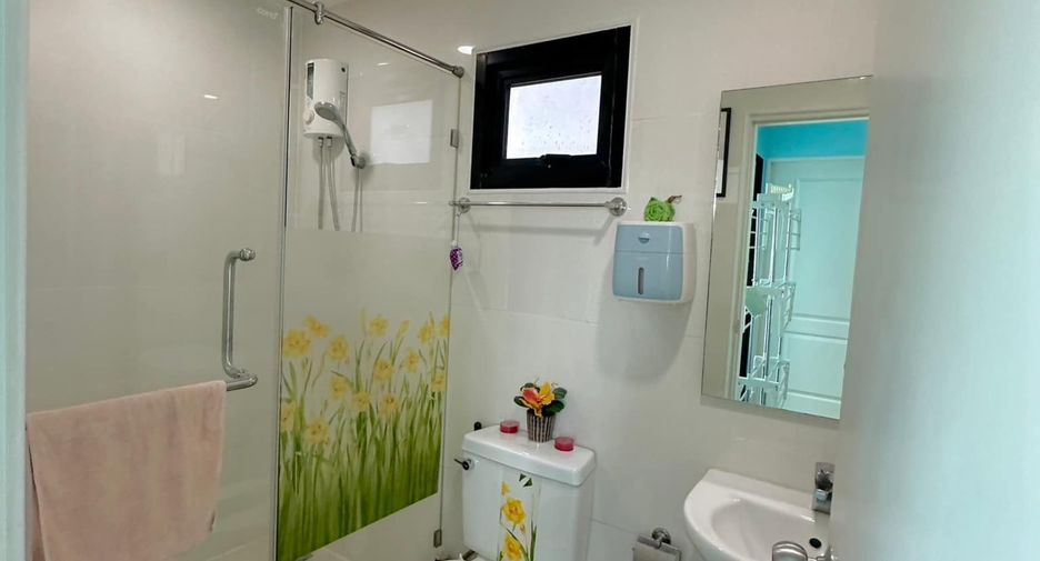 Condo en alquiler de 2 habitaciones en Bang Na, Bangkok