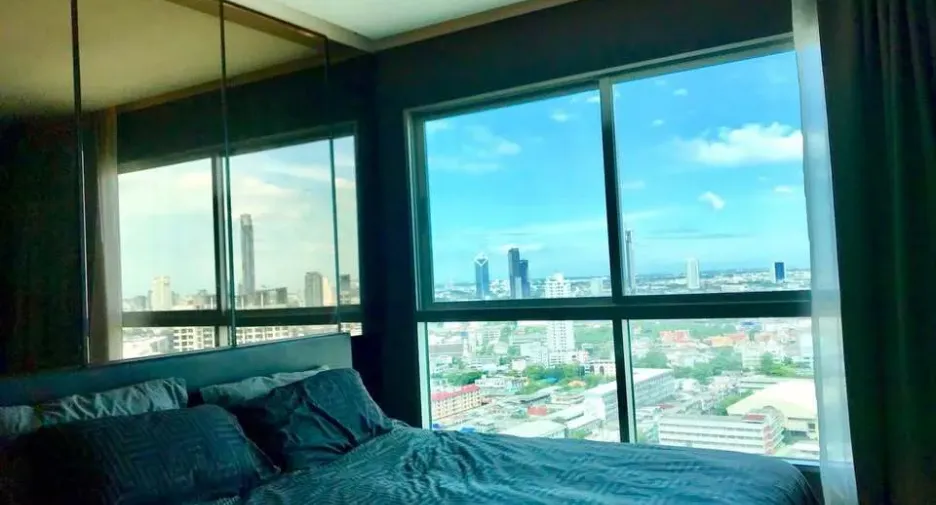 Wohnung zur Miete mit 2 Zimmer in Yan Nawa, Bangkok