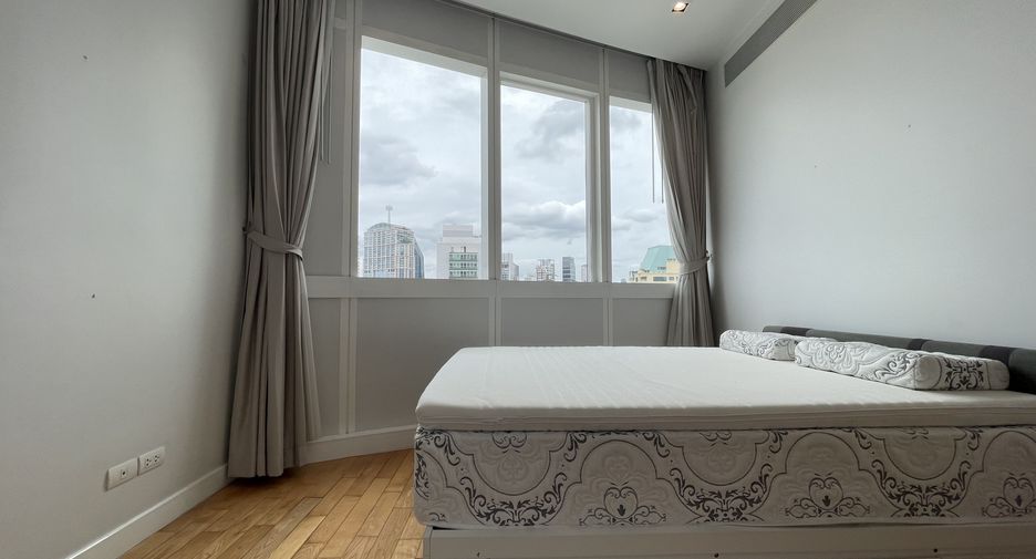 Wohnung zur Miete mit 3 Zimmer in Khlong Toei, Bangkok
