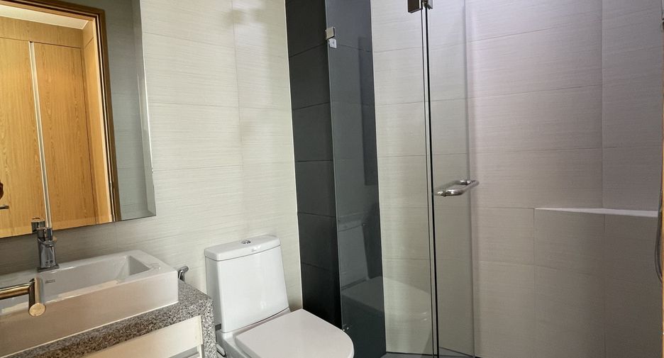 Wohnung zur Miete mit 3 Zimmer in Khlong Toei, Bangkok